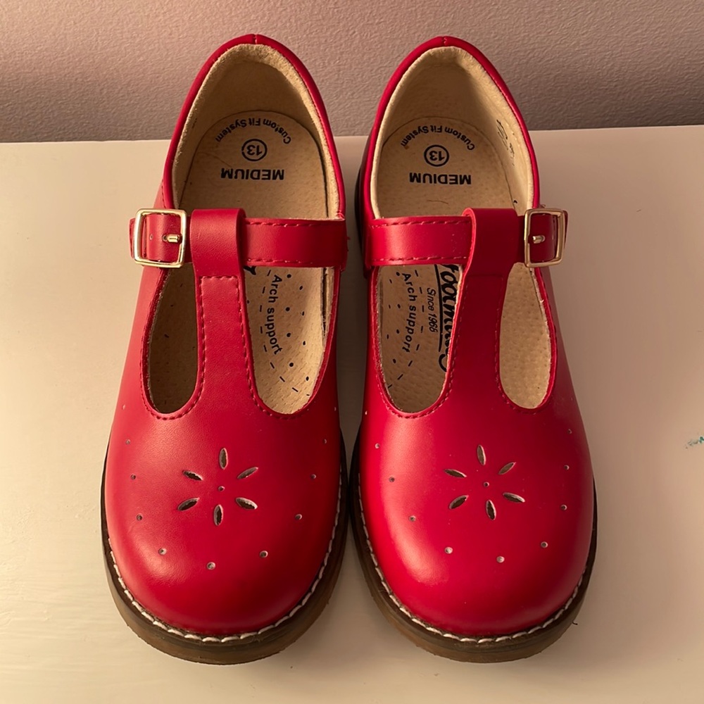 Footmates Apple Red Maryjanes Sz 13